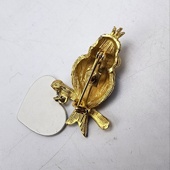 Bluebird Max Baer Heart Fund Lapel Pin FOE Happiness is Helping Fundraiser - Picture 3 of 5